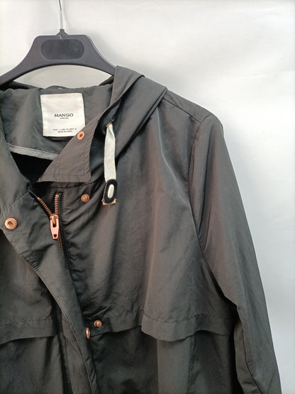 MANGO. Thin black parka Tl (tara)