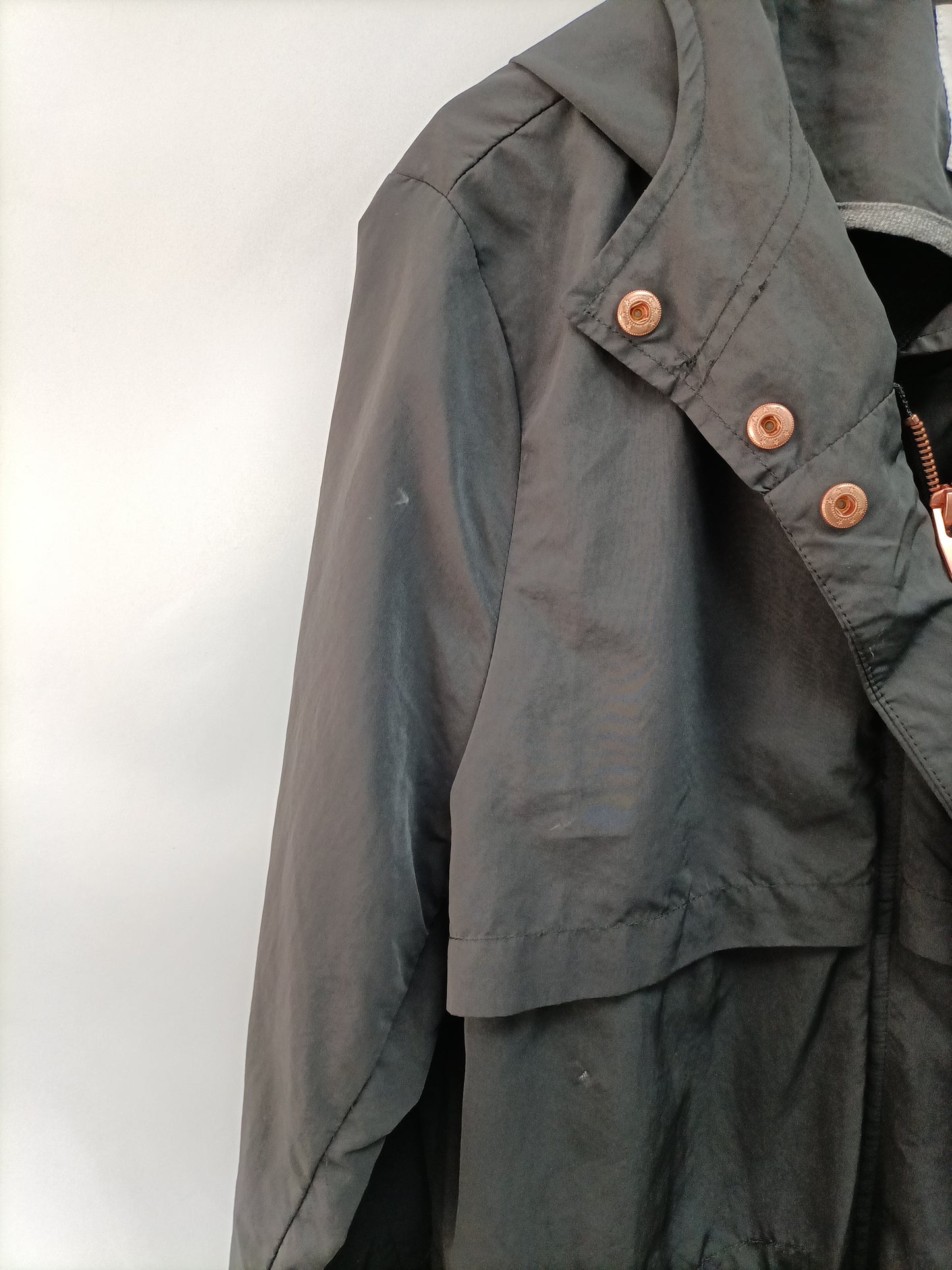 MANGO. Thin black parka Tl (tara)