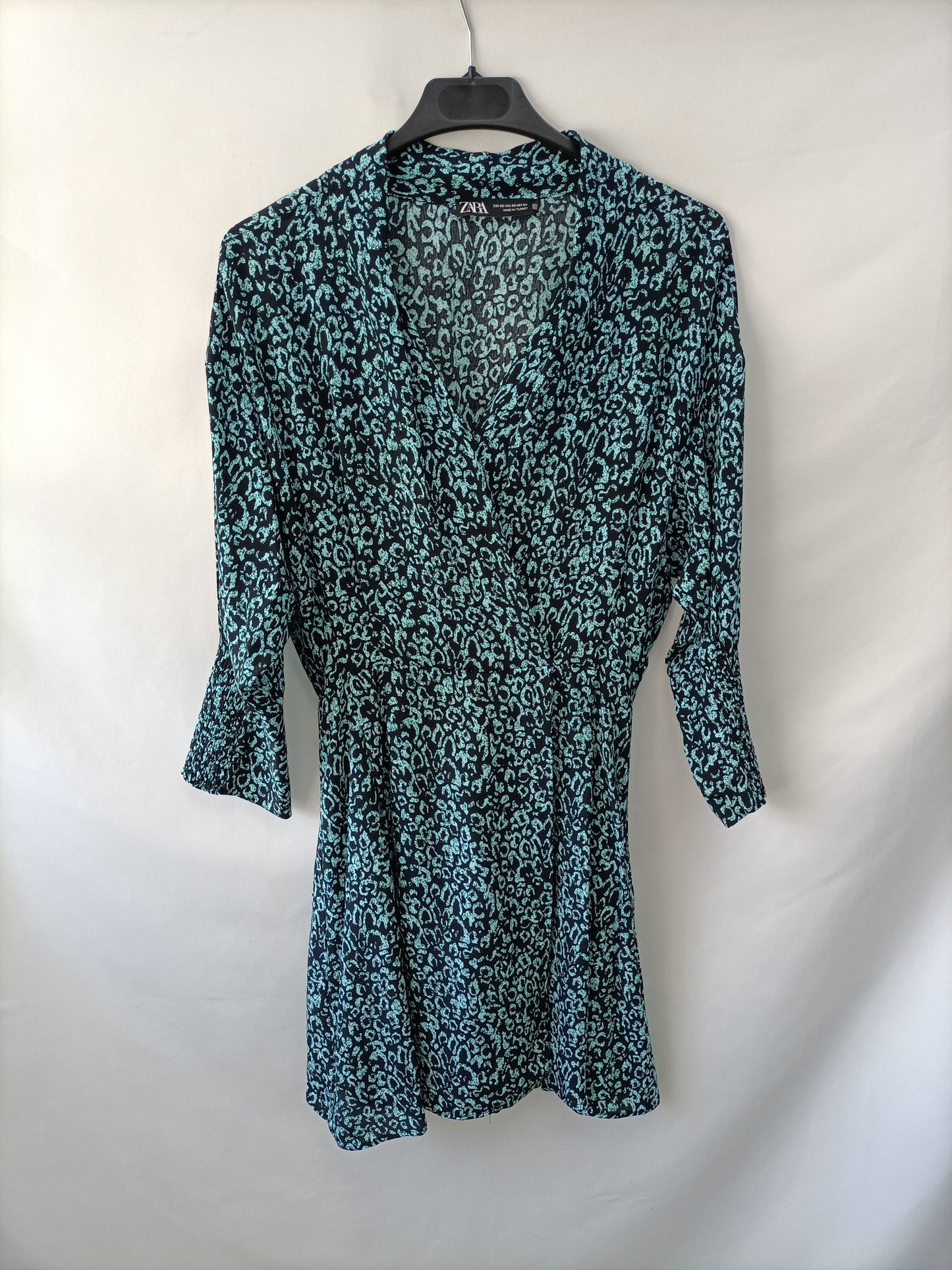 ZARA.Vestido corto estampado T.xs