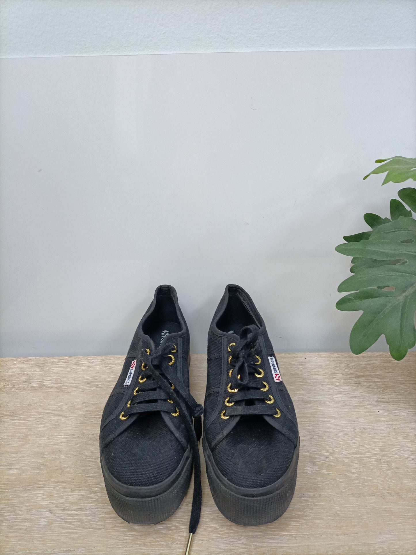 SUPERGA. Zapatillas negras T.40