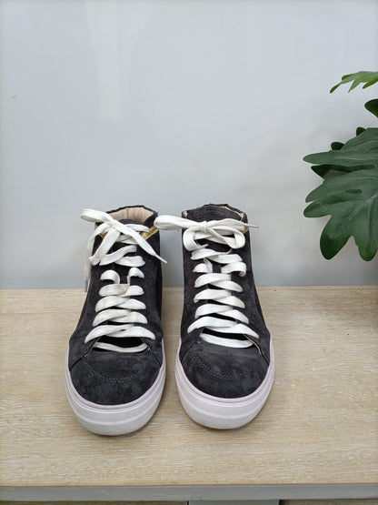 MIM SHOES. Zapatillas botita T.39