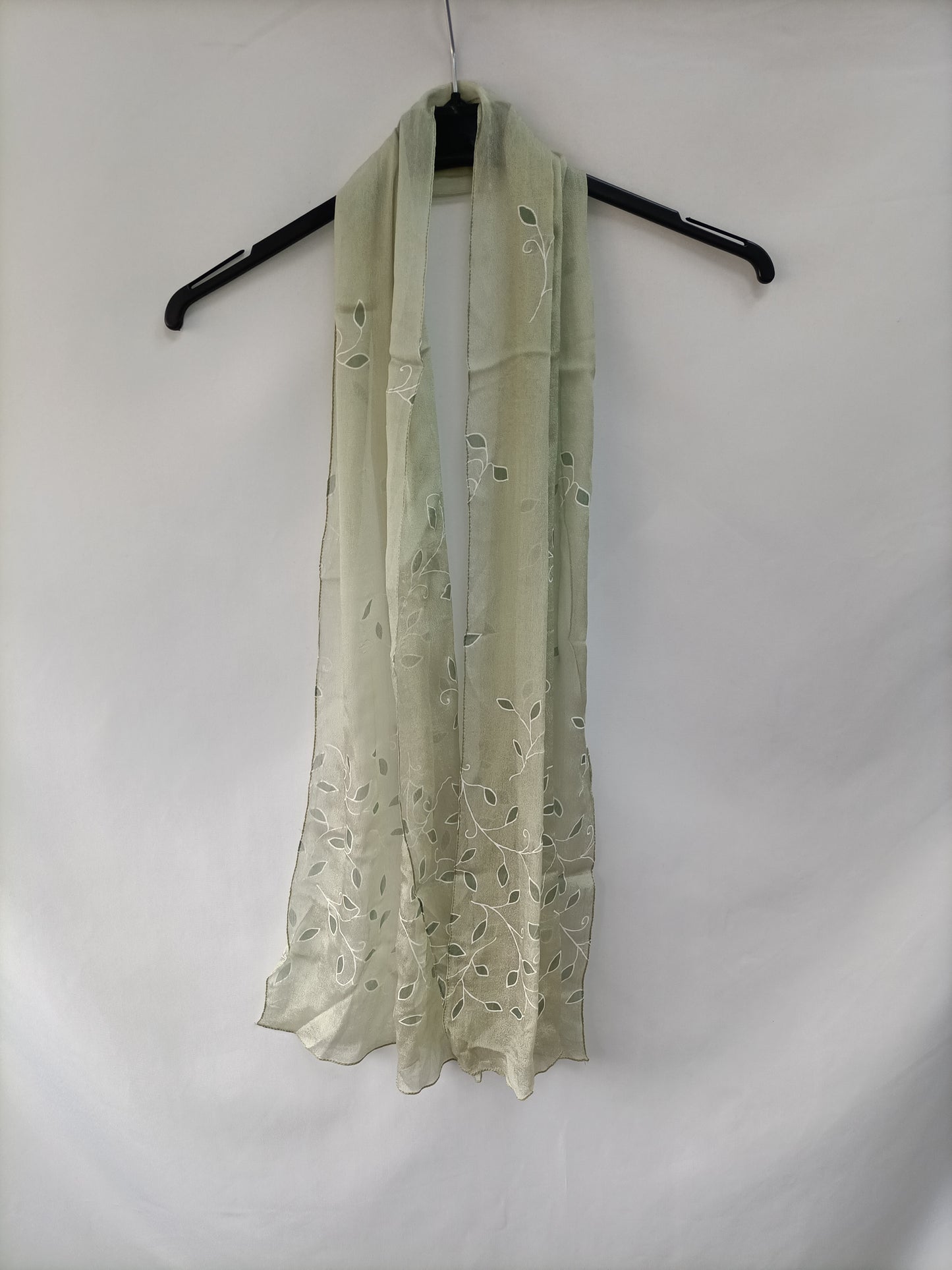 OTRAS. Pañuelo verde hojas