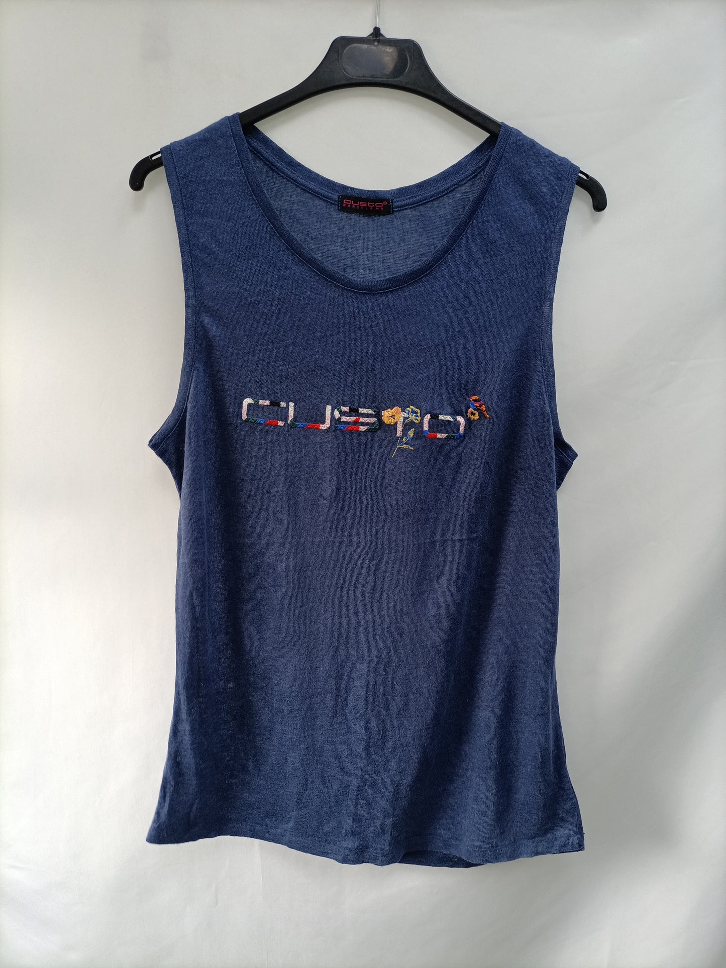 CUSTO. Tl embroidered linen t-shirt