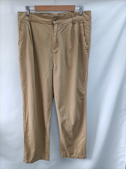 MANGO. Straight-cut camel trousers, size 42