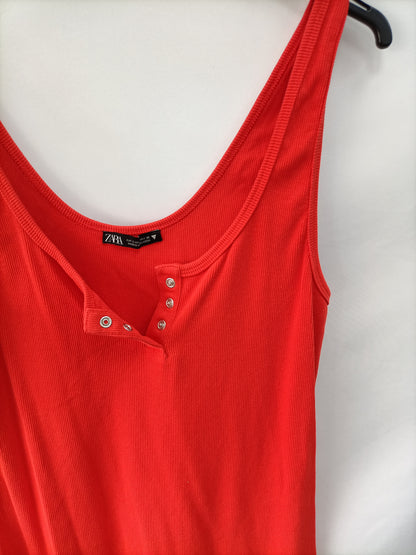 ZARA. Short red dress Tl
