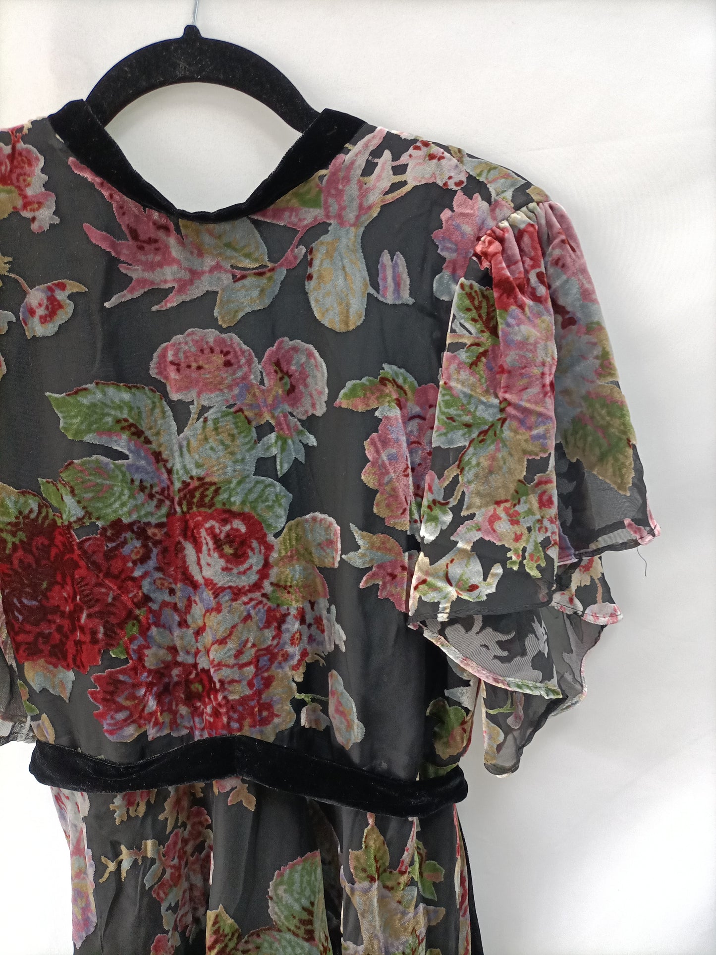 ZARA. Vestido flores terciopelo T.m
