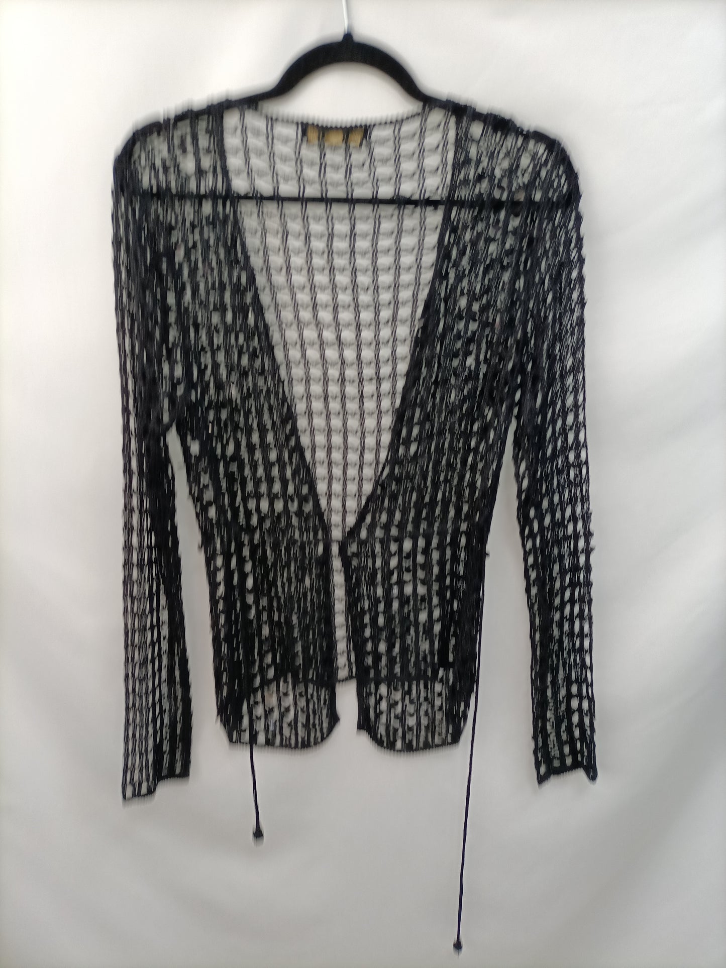 ZARA. Rebeca negra croché T.m