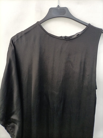 ZARA. Asymmetrical black dress Tm