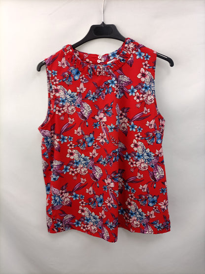 SFERA. Blusa roja flores T.m