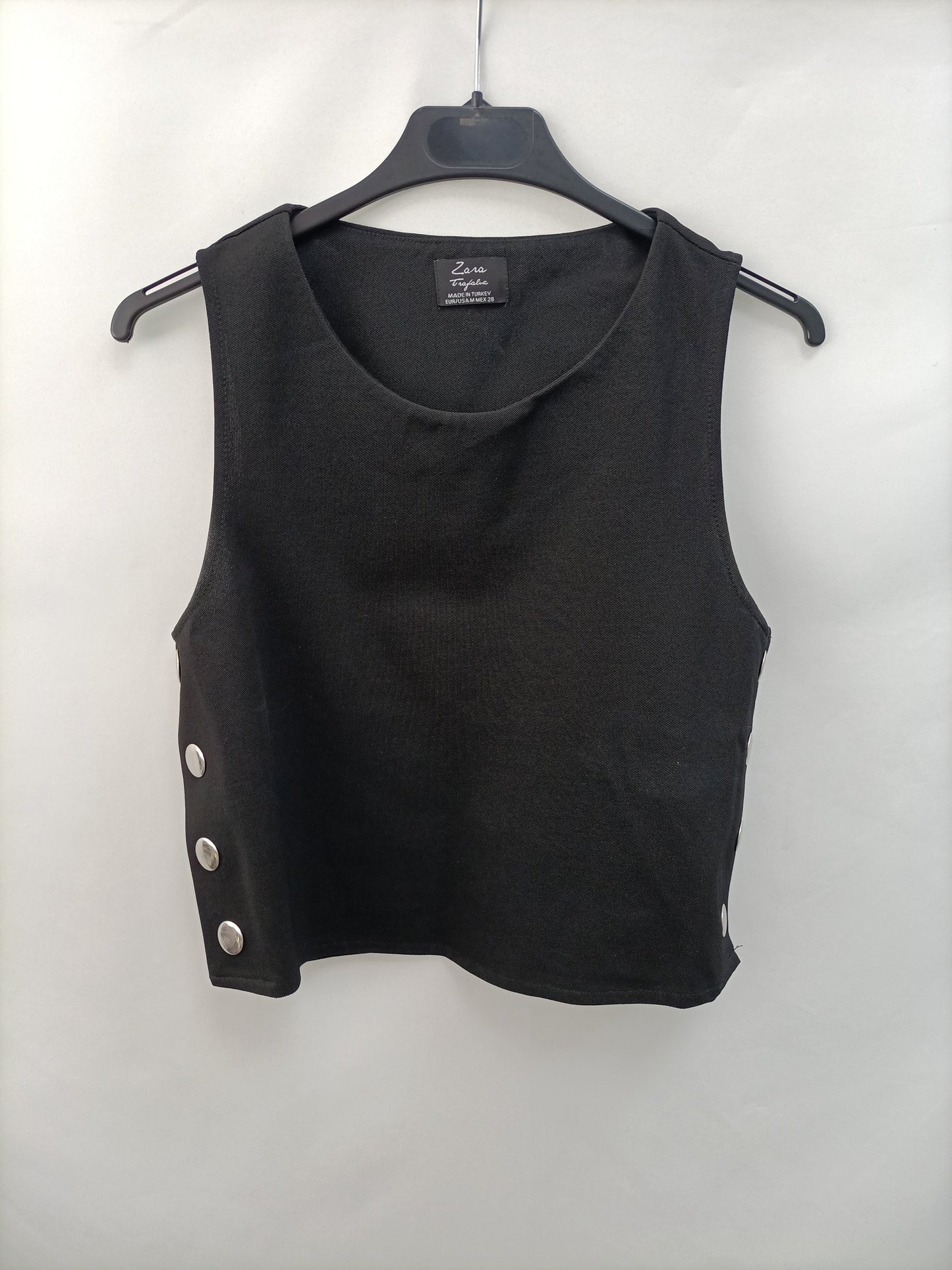ZARA. Black Top with Buttons TM