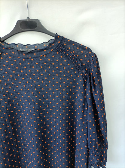 ZARA. Camiseta azul lunares T.s