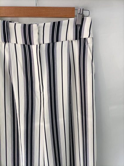 H&amp;M. Striped palazzo pants S.34