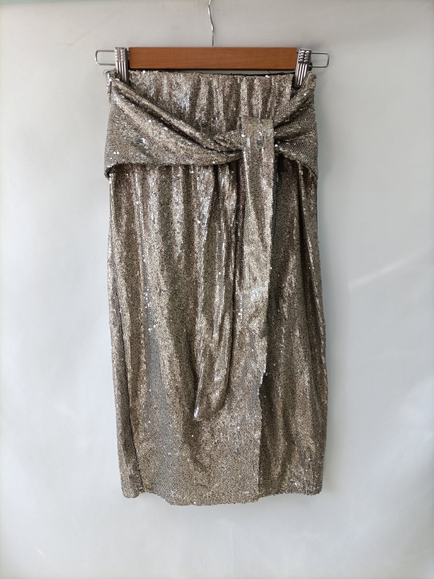 ZARA. Falda lentejuelas T.s