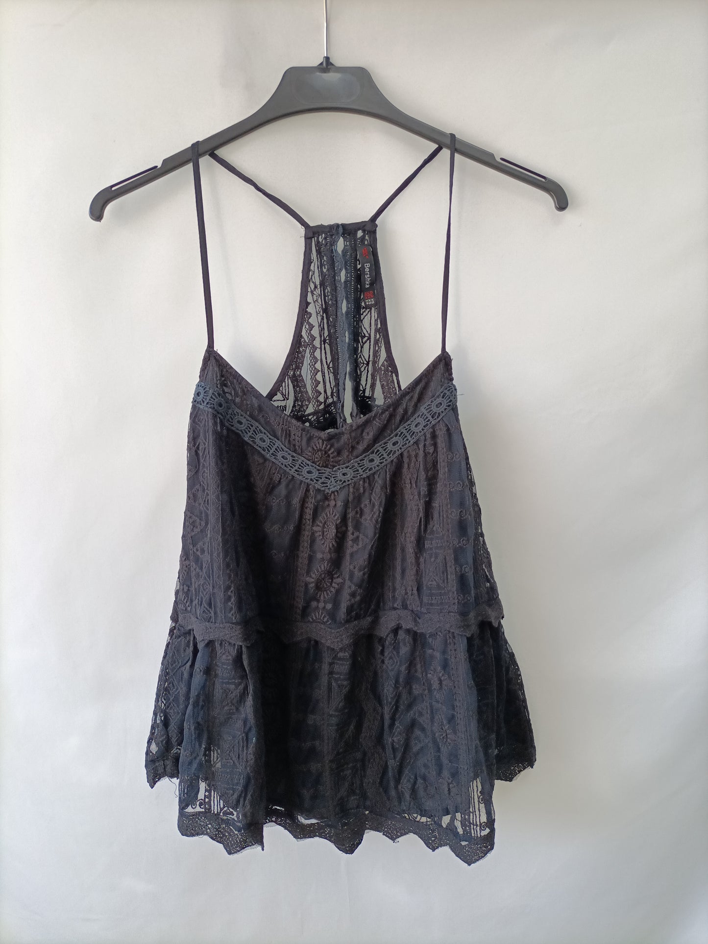 BERSHKA. Too negro encaje T.xs