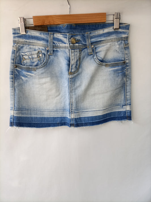 STRADIVARIUS. Falda vaquera corta T.36