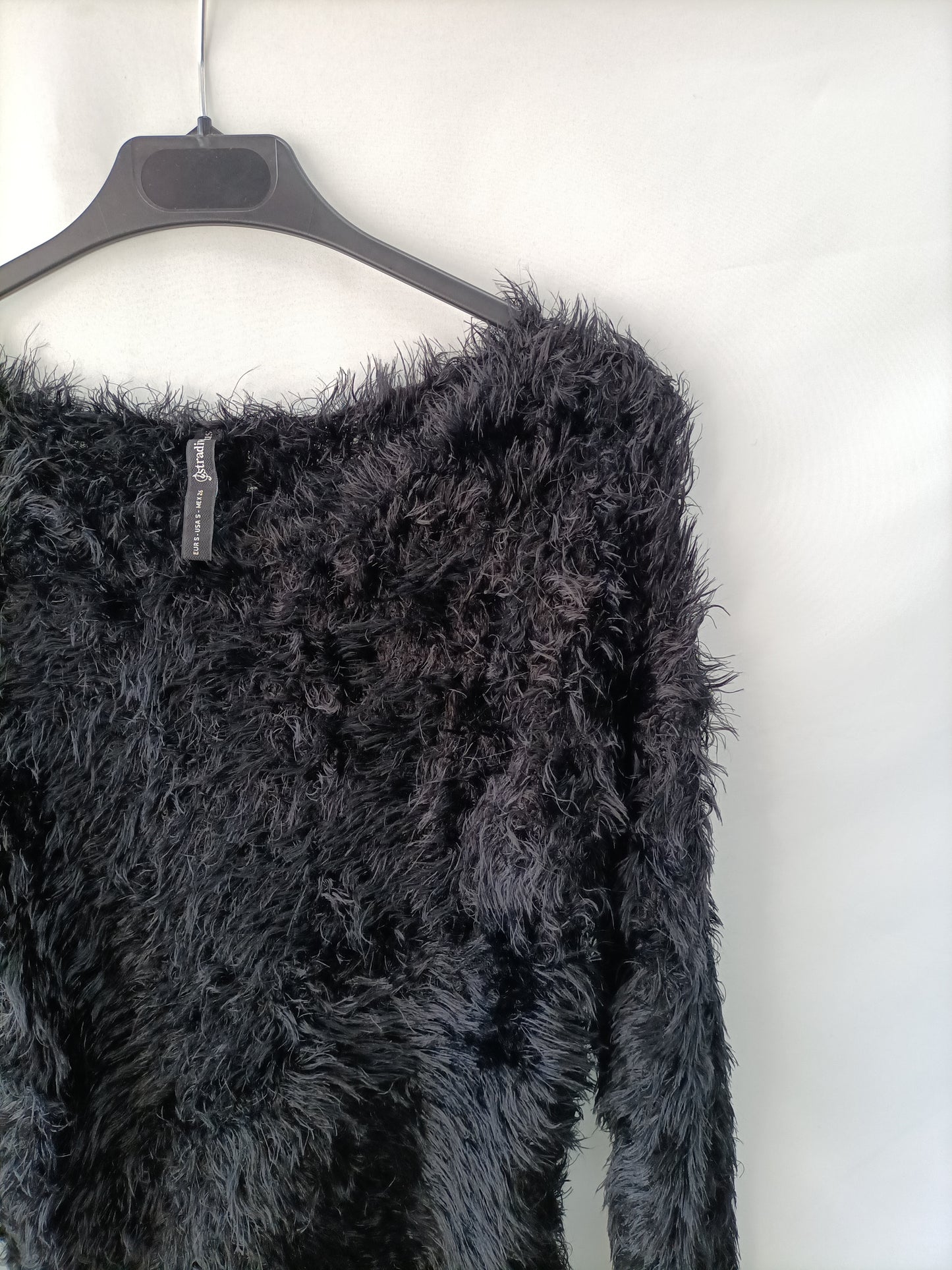 STRADIVARIUS. Jersey nenfro pelo T.s