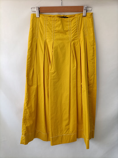 ZARA. Falda midi amarilla   T.xs