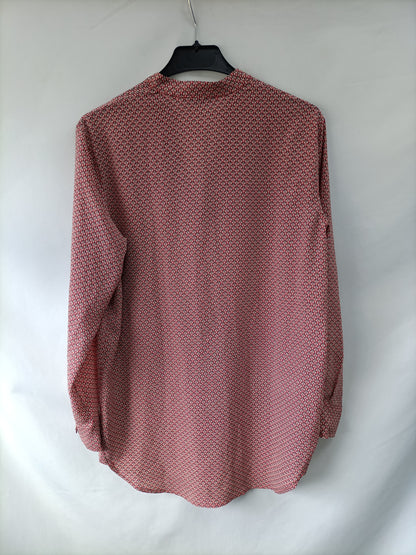 MANGO. Blusa roja estampada