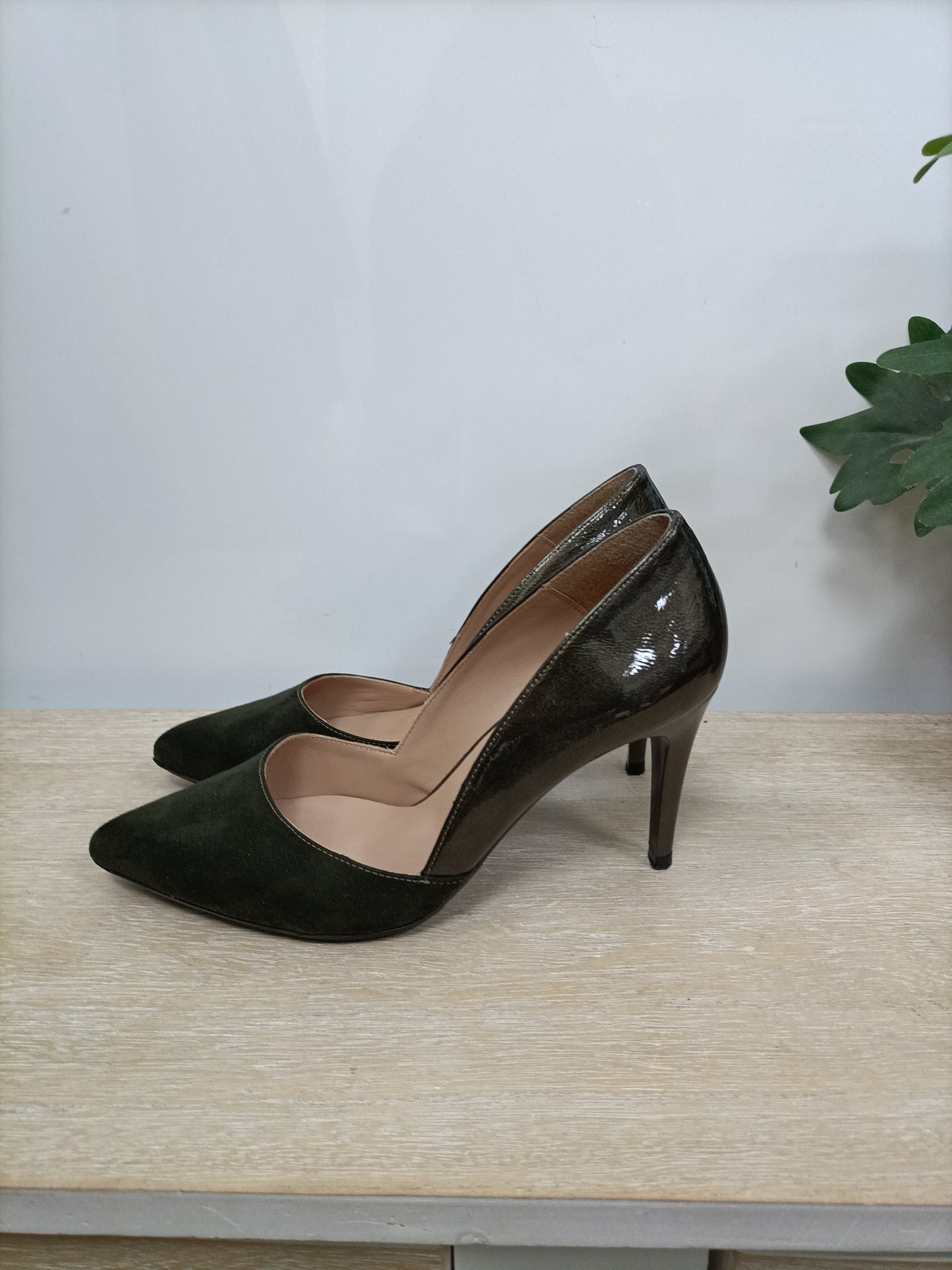 DANIELA VEGA. Green stiletto T.37