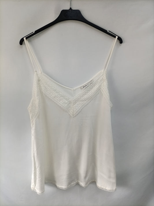 STRADIVARIUS. Top lencero blanco T.m