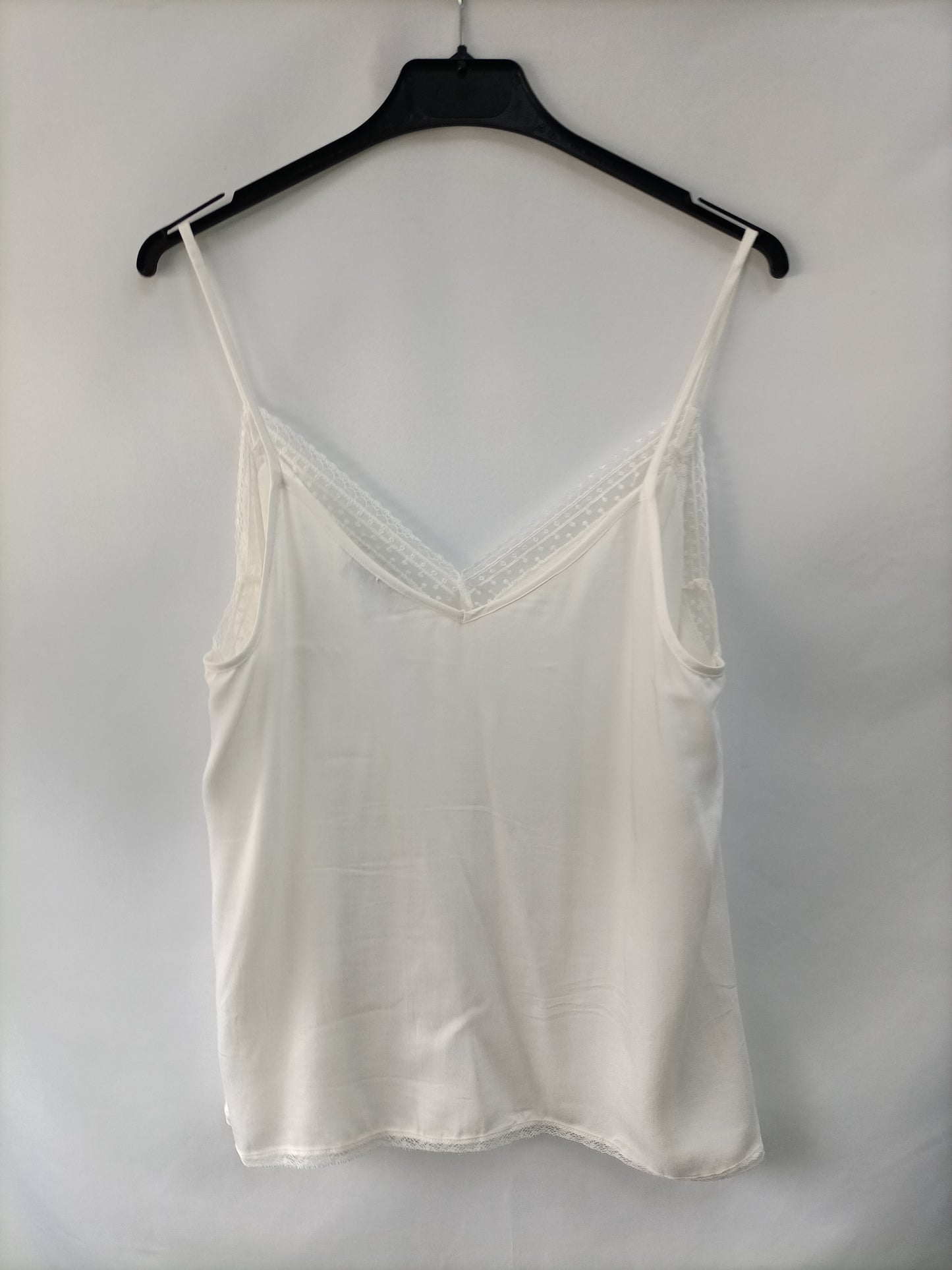 STRADIVARIUS. Top lencero blanco T.m