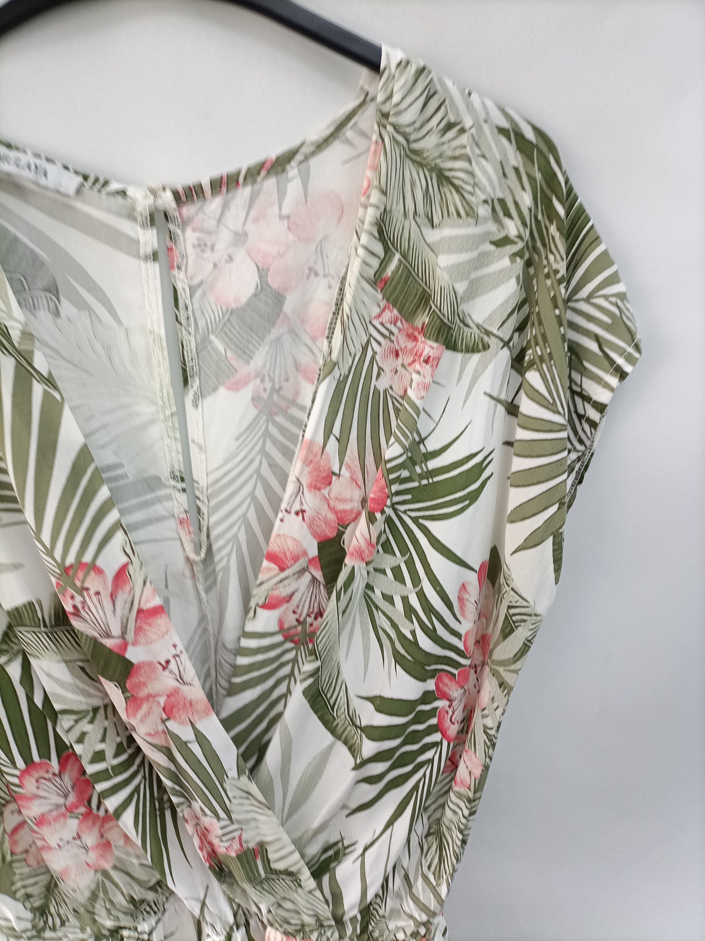 MULAYA. Mono blanco hojas T.u(m)