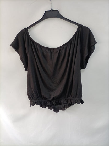 H&M. Top negro botones T.m