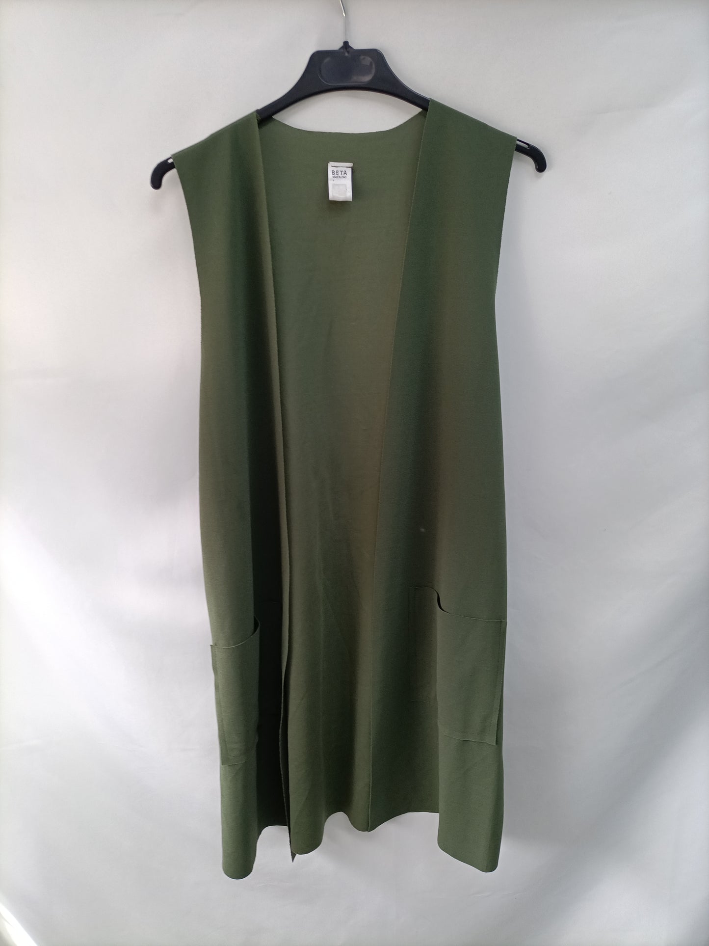 BETA. Chaleco fluido verde T.u(m)