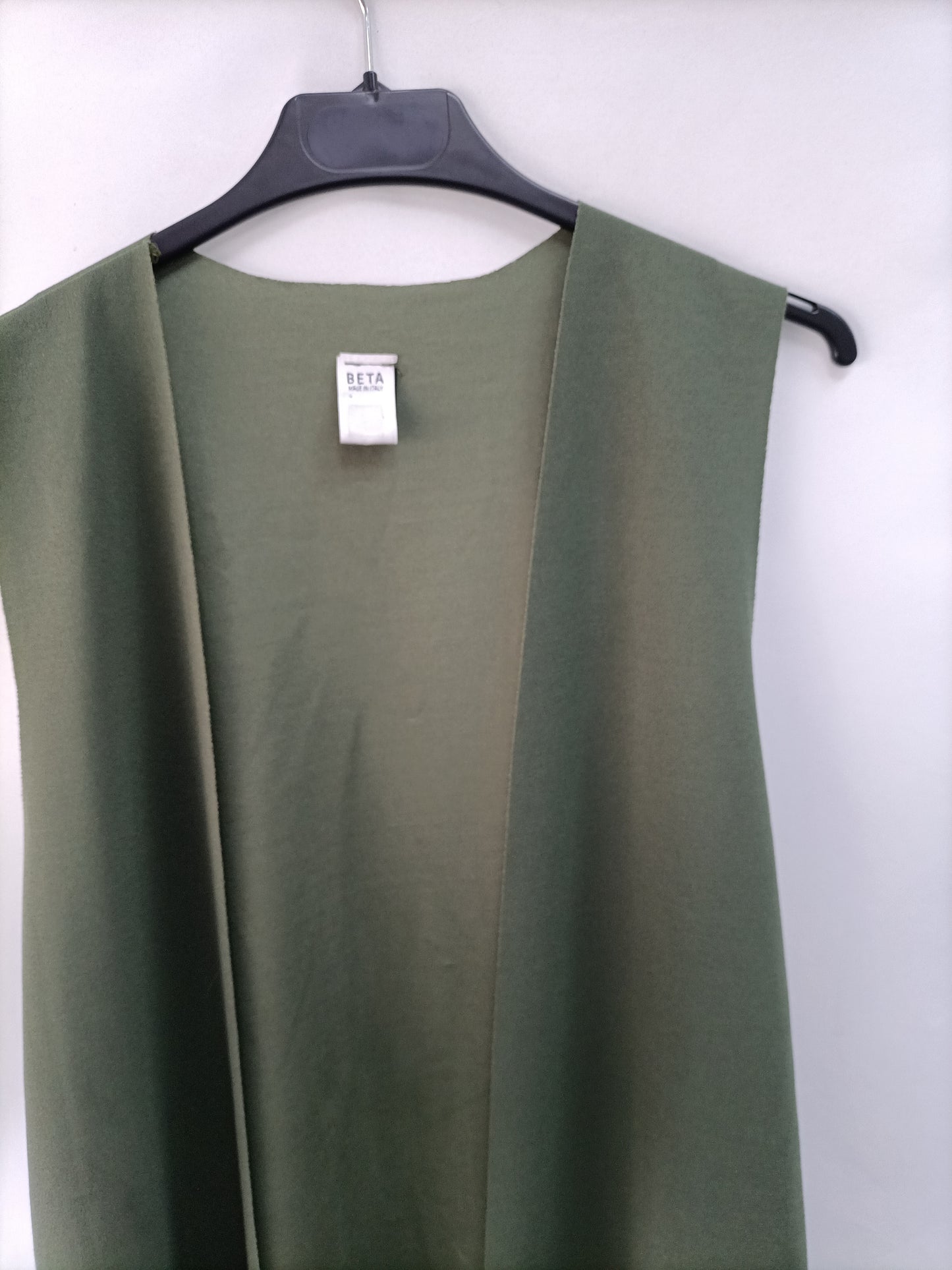 BETA. Chaleco fluido verde T.u(m)