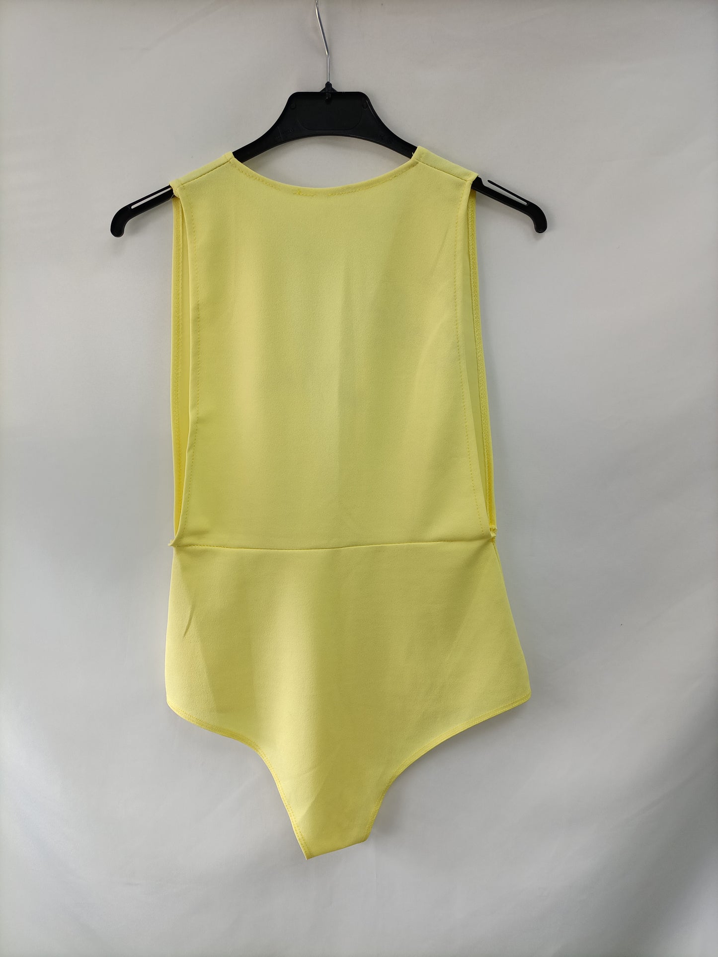 OTRAS. Body elástico amarillo T.u(l)