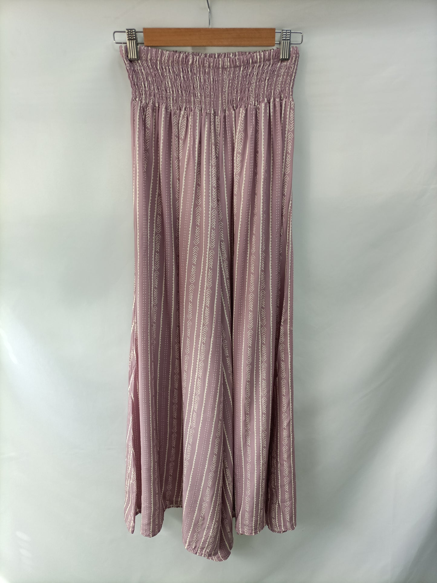 OTHERS. Lilac flowing trousers Your(s)