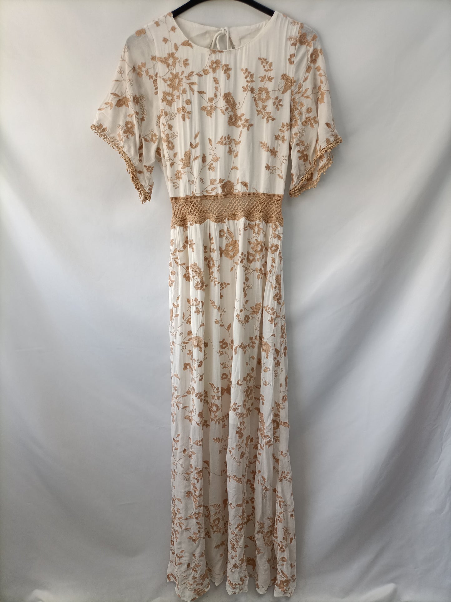 OTRAS. Vestido blanco bordado T.u(m)