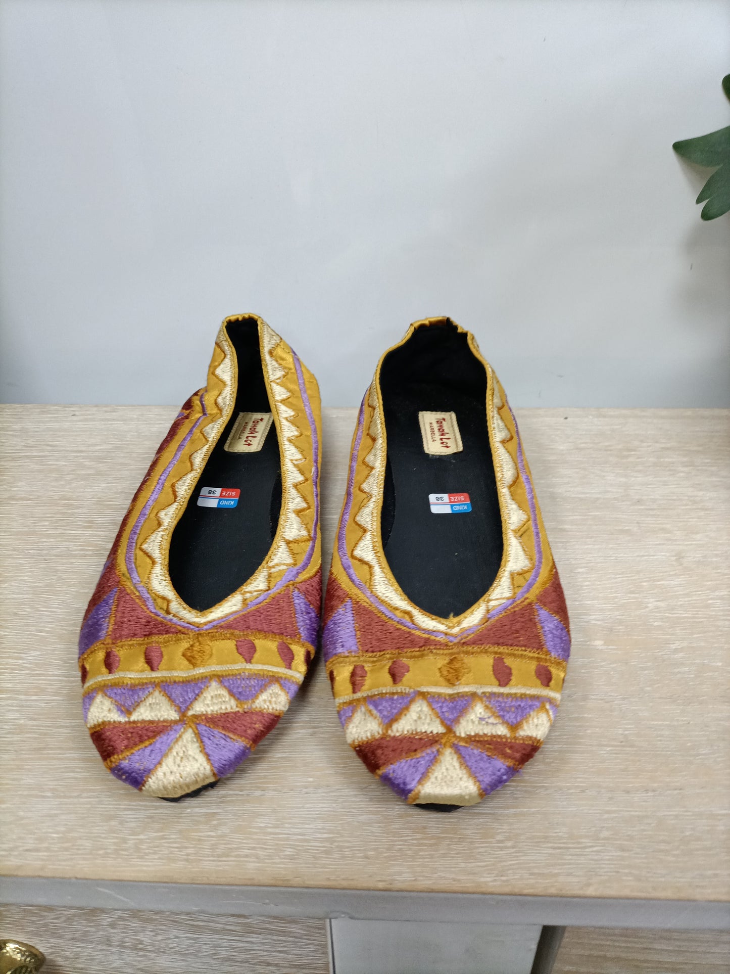 TANAH LOT. Bailarina bordada  T.38