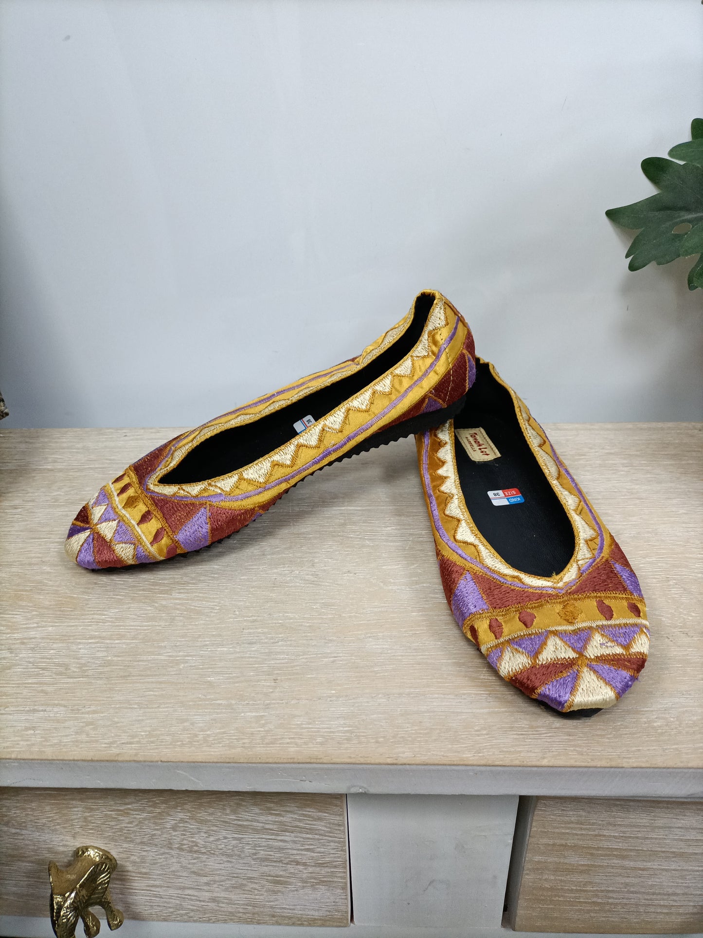 TANAH LOT. Bailarina bordada  T.38