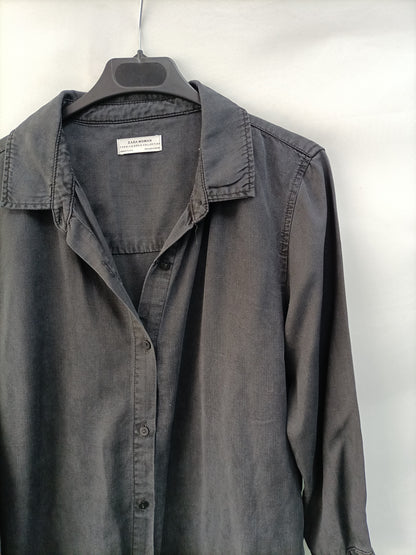 ZARA. vestido camisero negro T.m