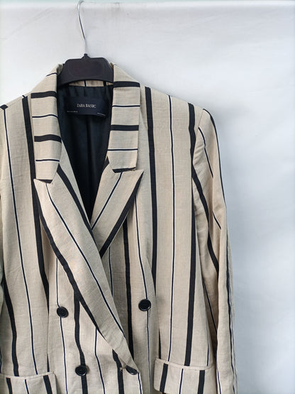 ZARA. Blazer fluida rayas T.m