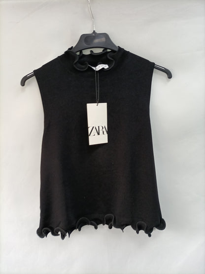 ZARA. Top punto negro T.m