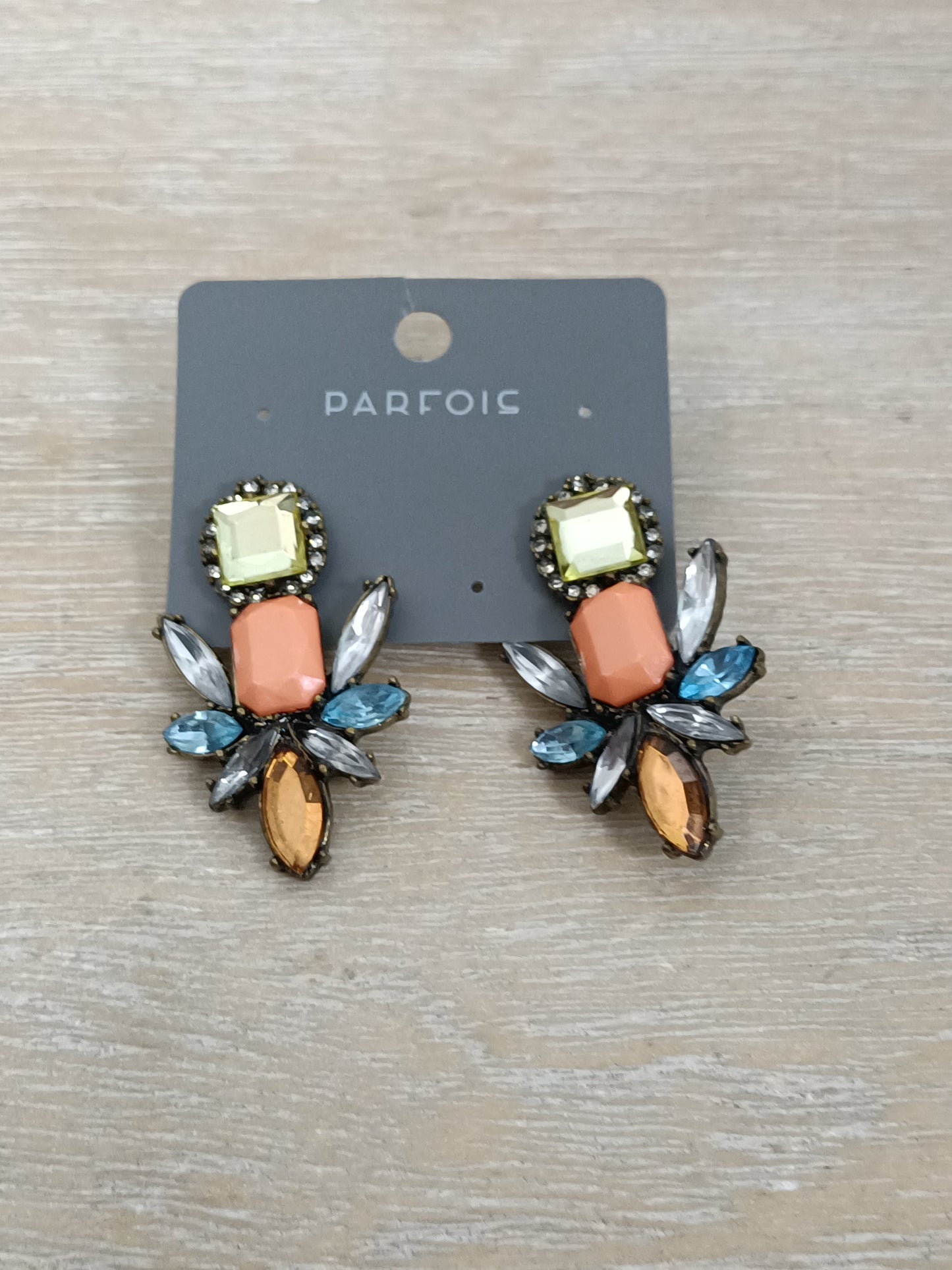 PARFOIS. Pendientes pedrería naranjas