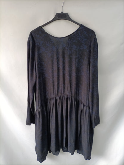 ZARA. Vestido azul flores T.m (tara)