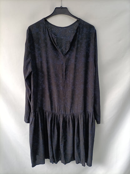 ZARA. Vestido azul flores T.m (tara)