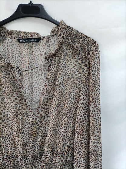 ZARA. Vestido corto estampado  T.s