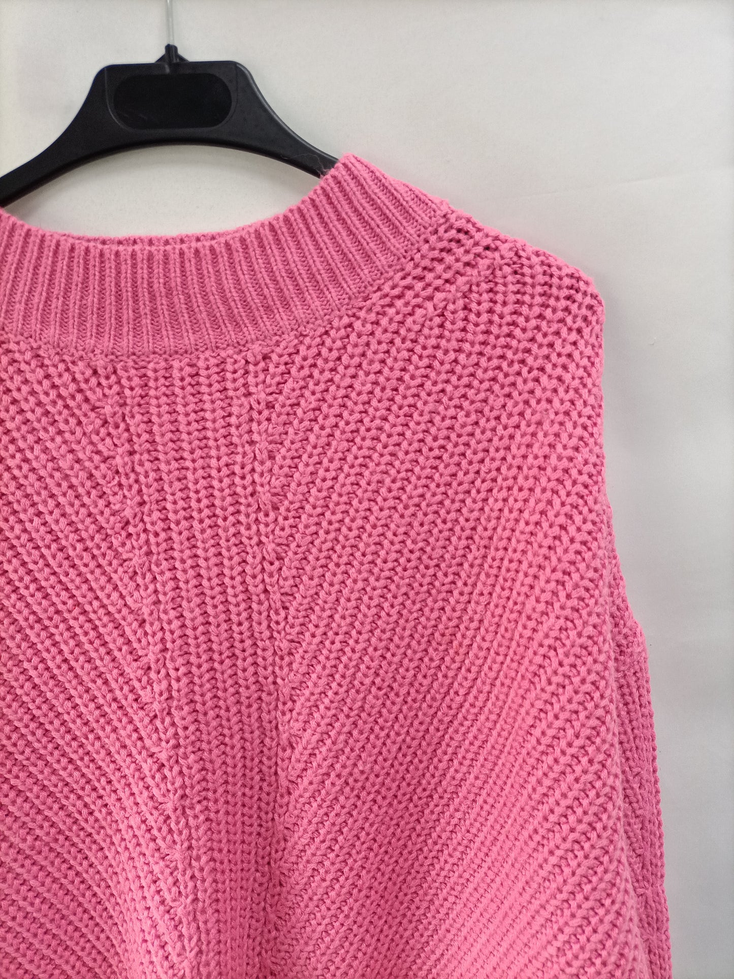 MANGO. Jersey rosa cortito  T.s