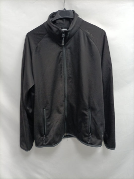 QUECHUA. Cortavientos negro T.m