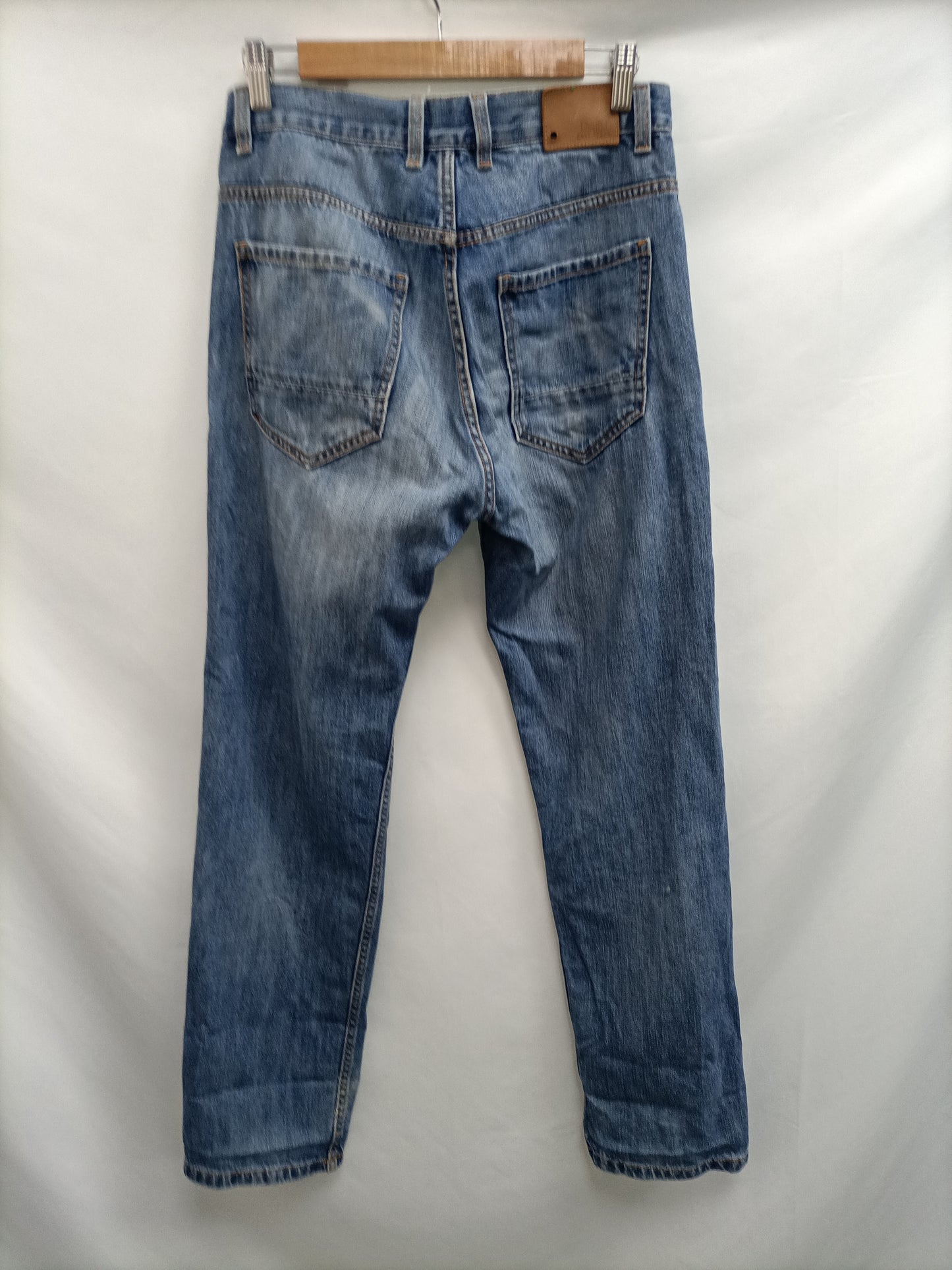 EASY WEAR. Pantalón vaquero recto T.40