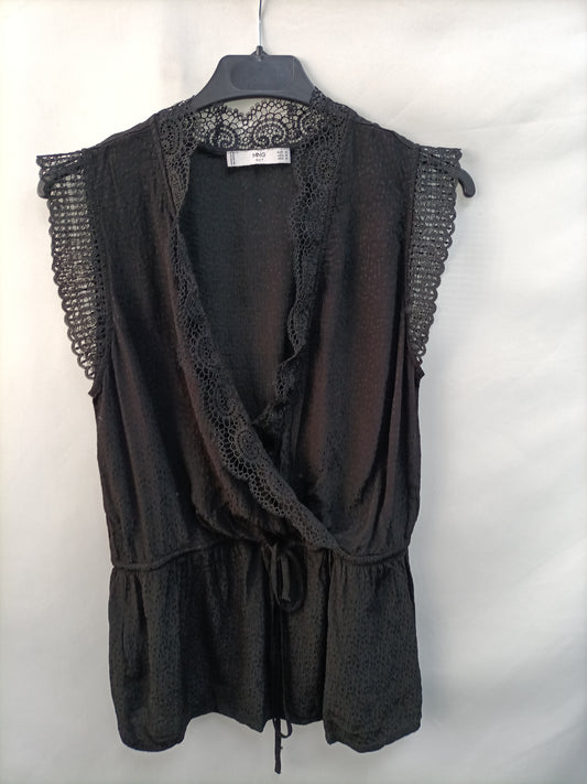 MANGO. Top negro cruzado  T.m