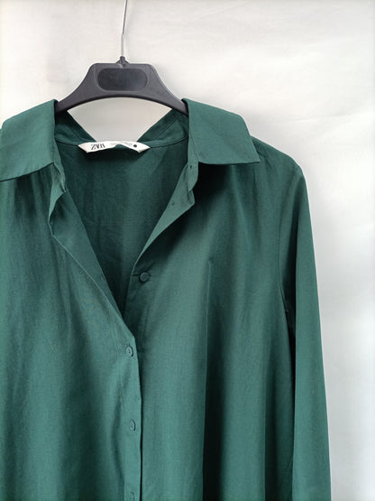 ZARA. Vestido verde plisado T.m