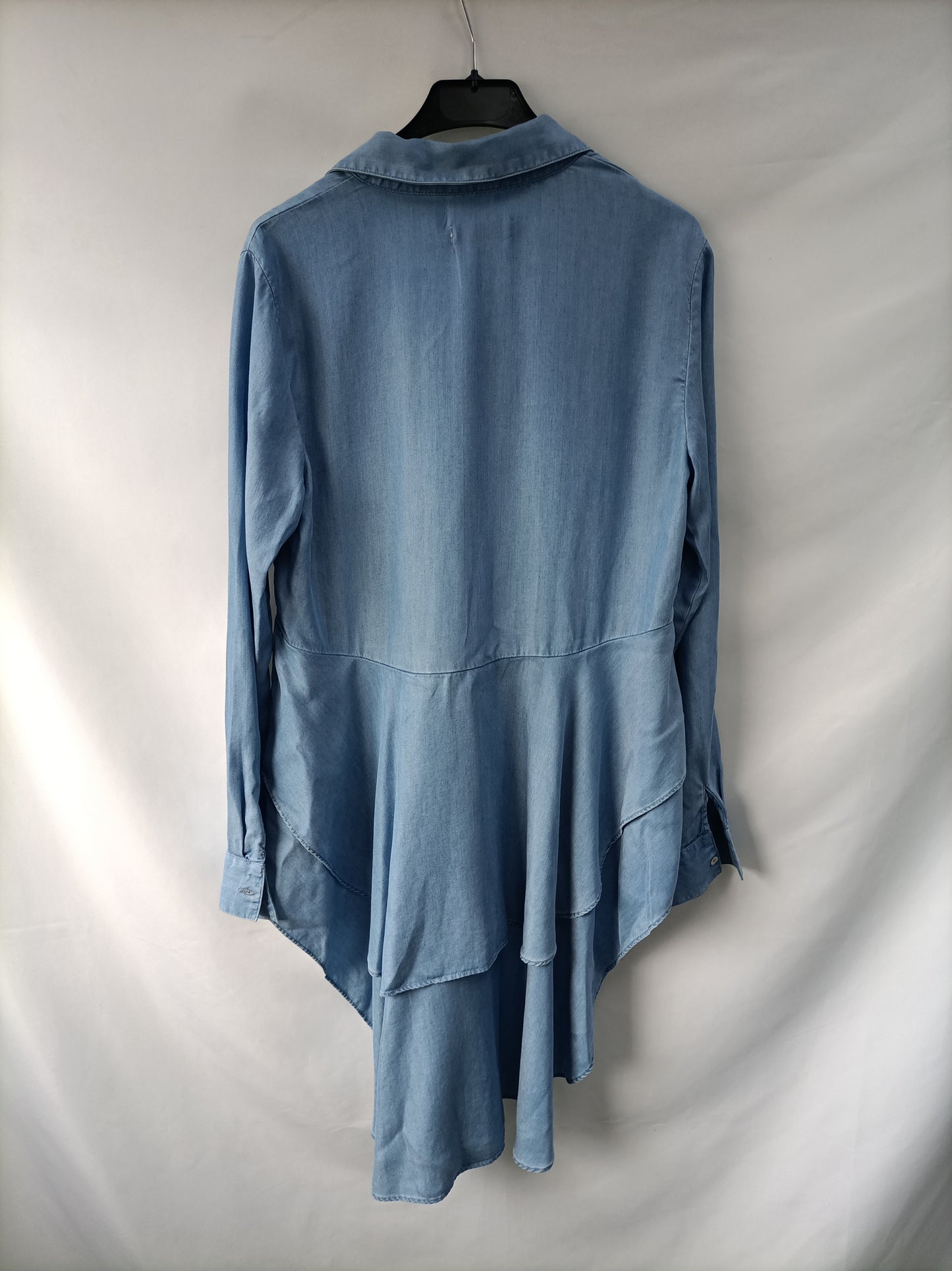 ZARA. Tm asymmetrical denim blouse
