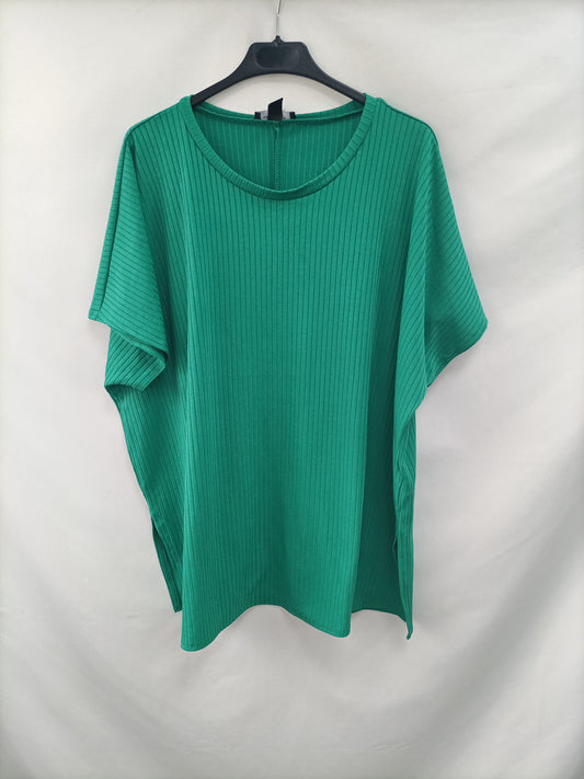 NEW LOOK. Ribbed T-shirt