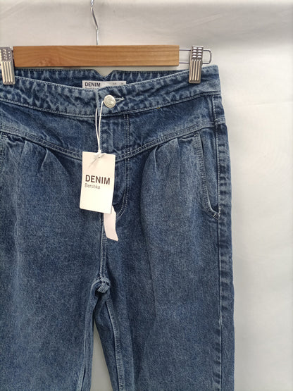 BERSHKA. Vaqueros bombachos T.34