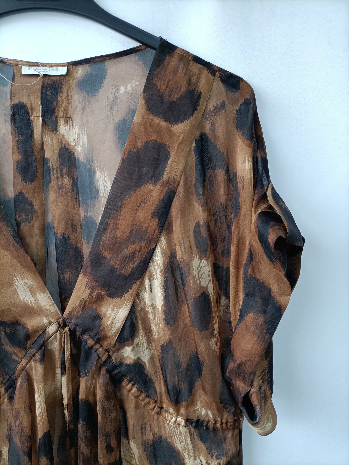 MASSIMO DUTTI. Fluid animal print blouse Tu (m)